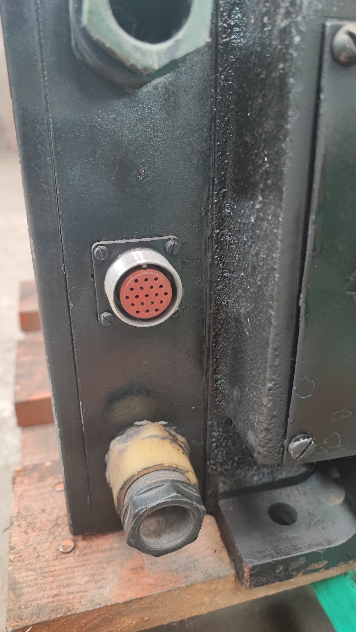 Двигател главно задвижване MP132SA 5.5kW Двигател главно задвижване MP132SA 5.5kW